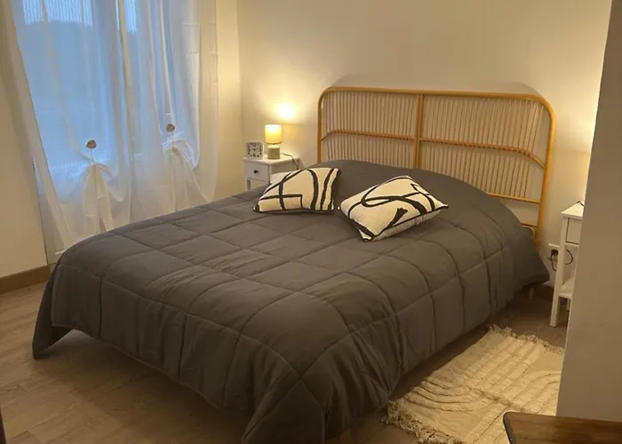 Les Mirabelliers Апартаменты Morville