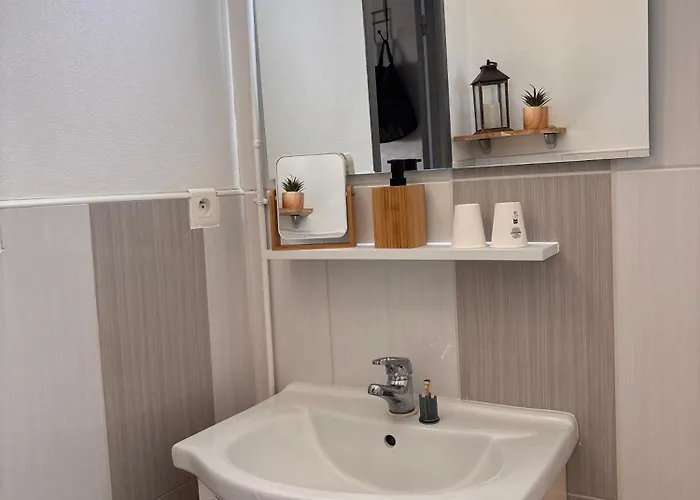 Les Mirabelliers Апартаменты Morville