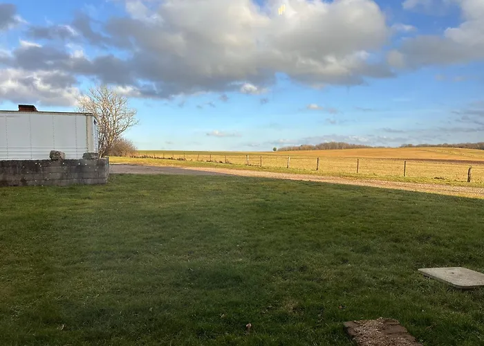 Апартаменты Les Mirabelliers *